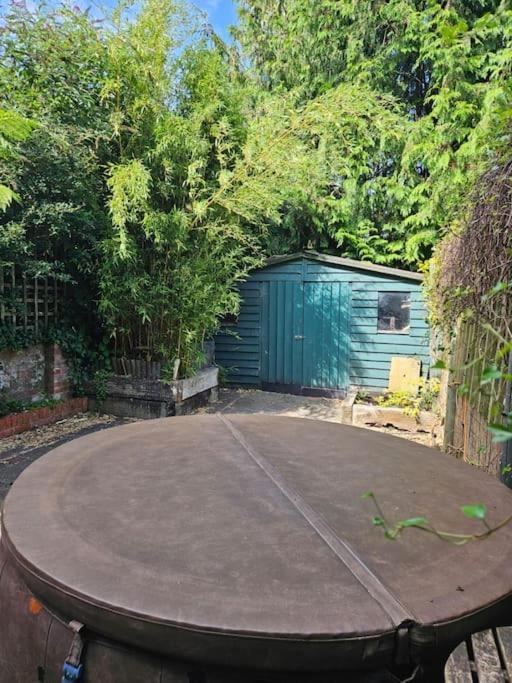House In Historic ウィンチェスター エクステリア 写真